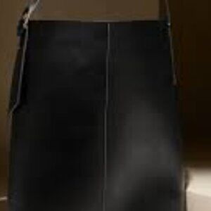 Banana Republic Oversized Vida Bag black (accepting offers)